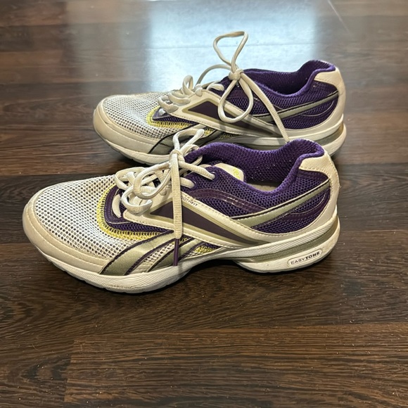 Reebok Easy Tone Rocker Sole Toning Sneakers White & Purple 6 - Picture 1 of 6